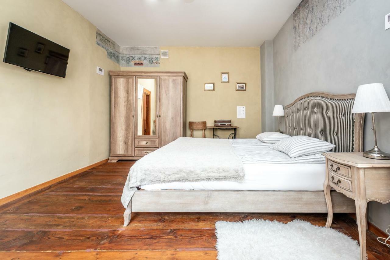 Angel House Vilnius, 5 Apartment ภายนอก รูปภาพ