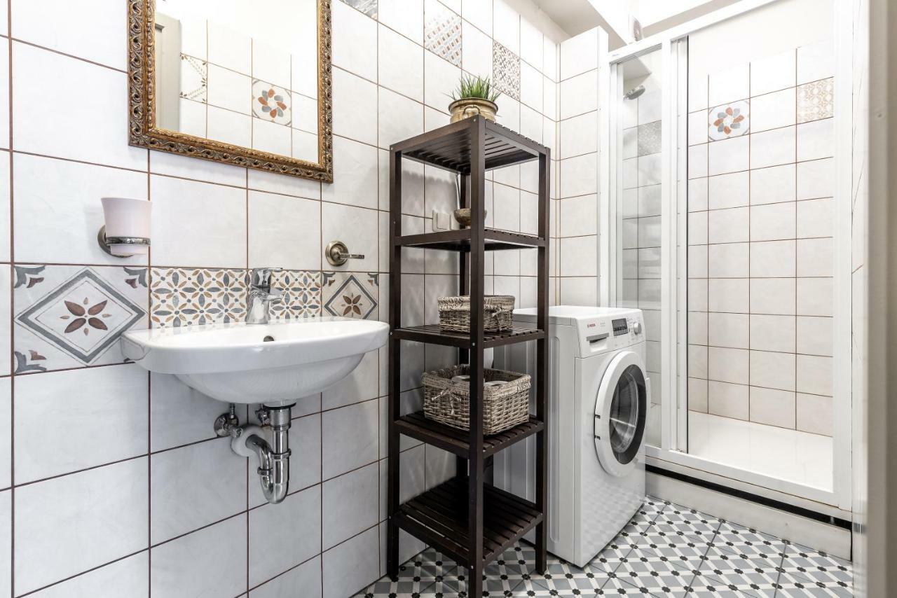 Angel House Vilnius, 5 Apartment ภายนอก รูปภาพ
