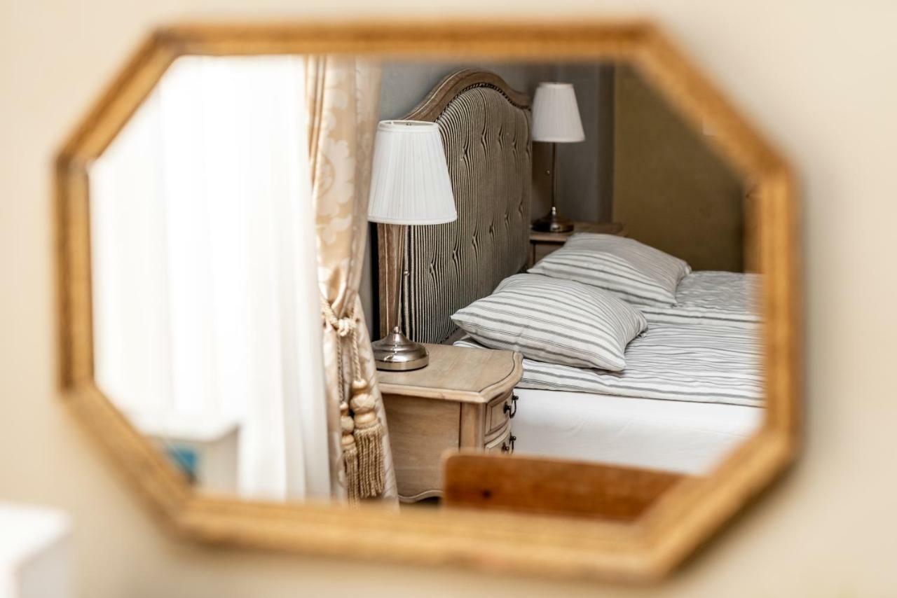 Angel House Vilnius, 5 Apartment ภายนอก รูปภาพ
