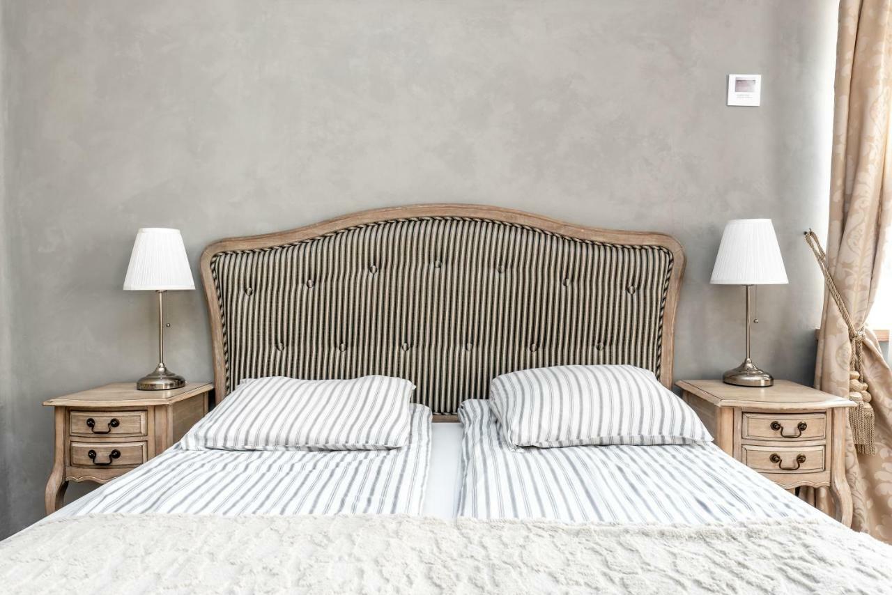 Angel House Vilnius, 5 Apartment ภายนอก รูปภาพ